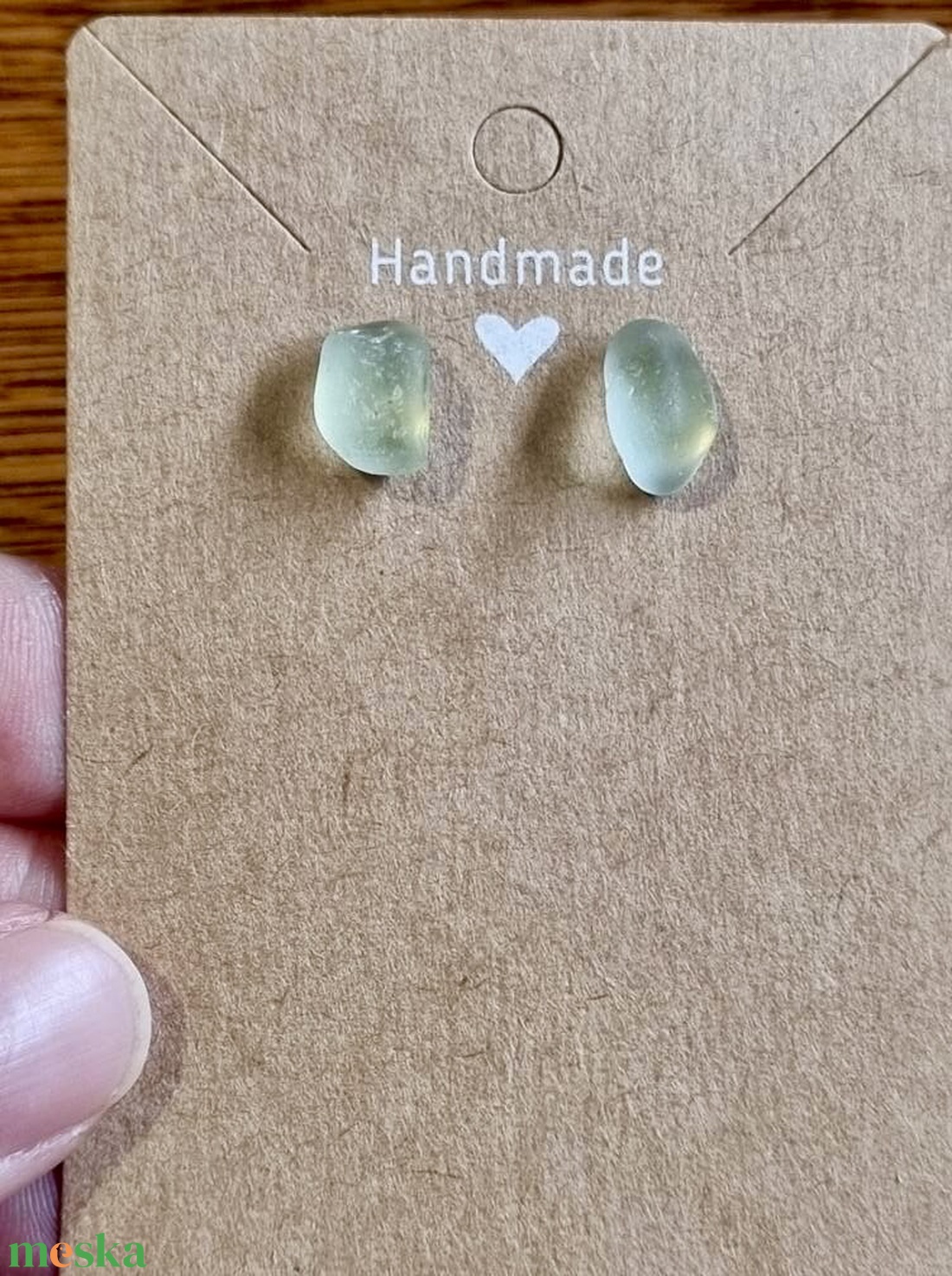 Valódi tengeri üvegből készült fülbevaló.  - ékszer - fülbevaló - lógó fülbevaló - Meska.hu