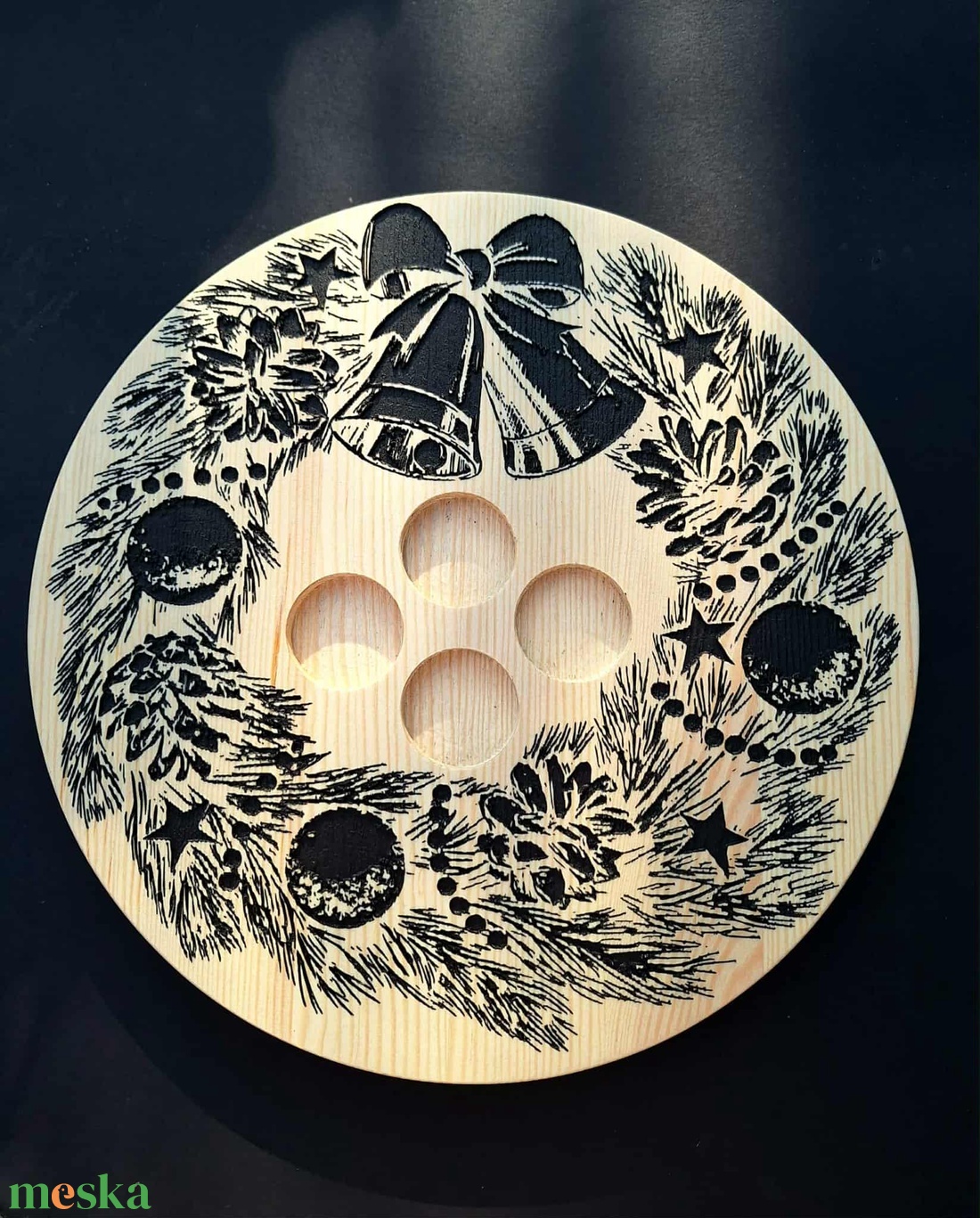 Prémium borovi fenyőből készült, gravírozott adventi koszorú. (advent1) - karácsony - adventi díszek - adventi koszorú - Meska.hu