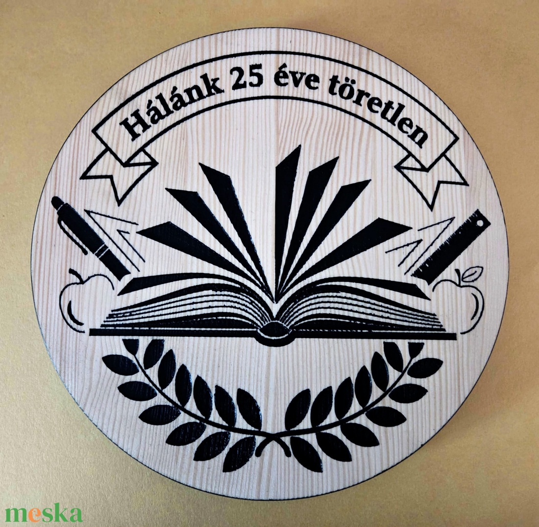 Gravírozott tanár-ajándék osztálytalálkozóra - otthon & életmód - dekoráció - fali és függő dekoráció - felirat - Meska.hu
