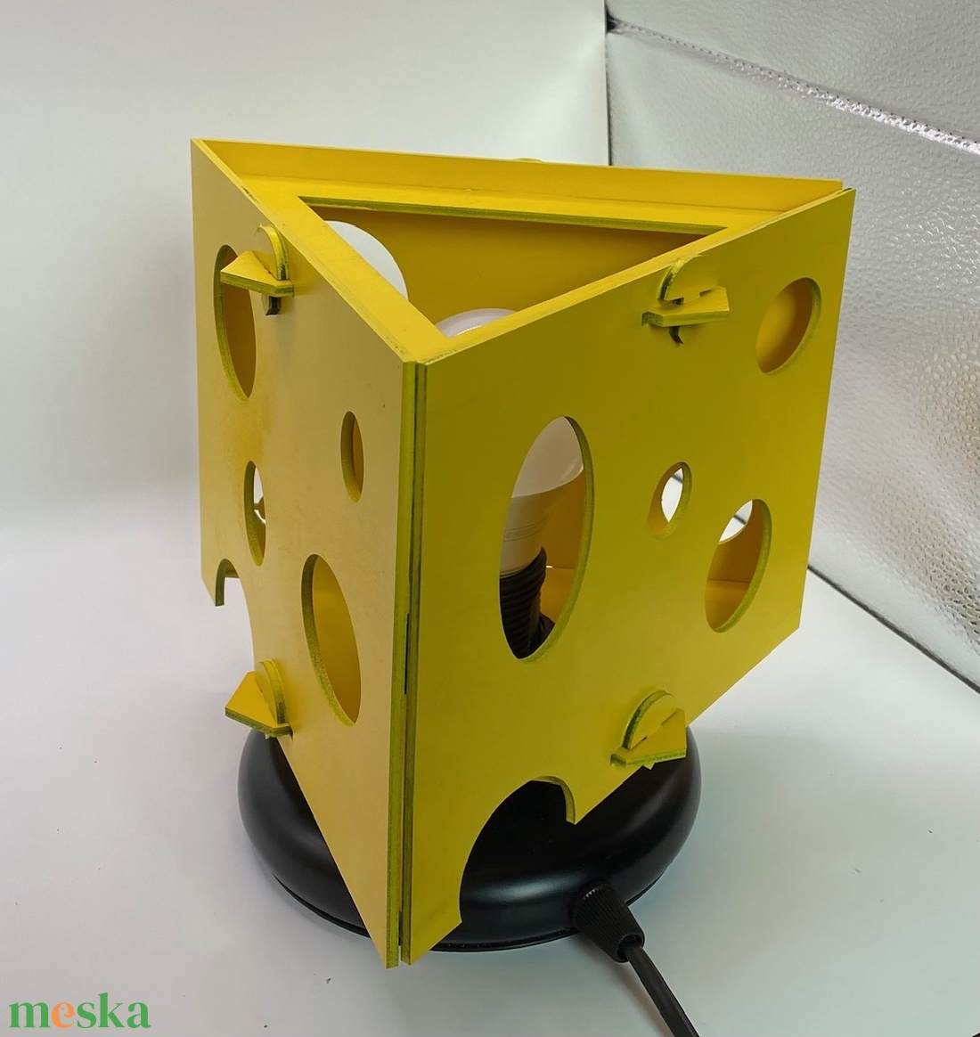 Sajtlámpa - Strange Cheese - Asztali fény - otthon & életmód - lámpa - hangulatlámpa - Meska.hu