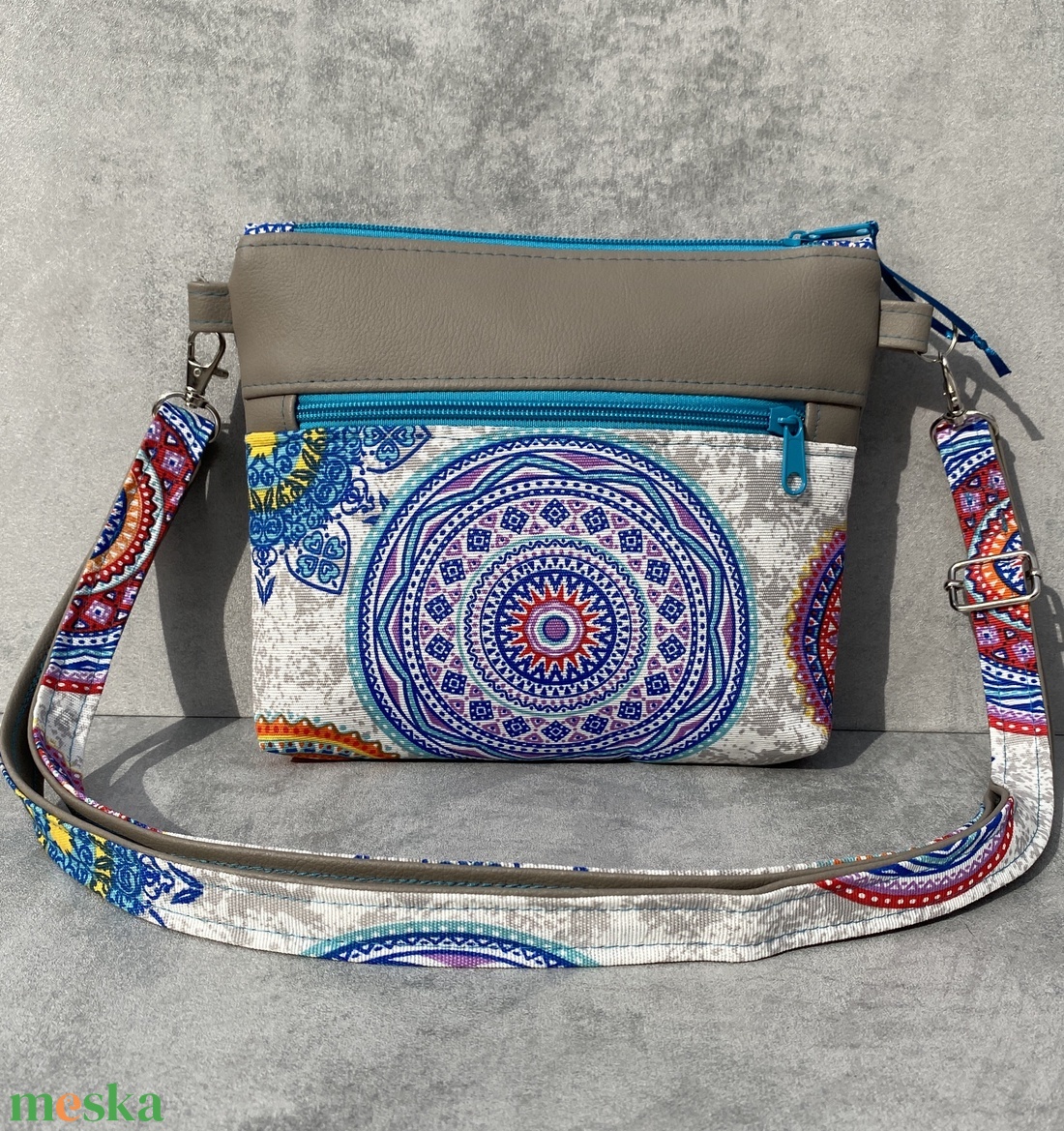 Crossbody  Türkiz mandala  - táska & tok - kézitáska & válltáska - vállon átvethető táska - Meska.hu