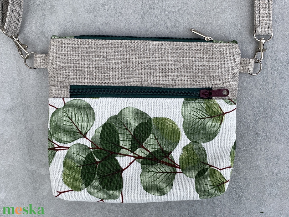 Crossbody Zöld levelek juta alapon - táska & tok - kézitáska & válltáska - vállon átvethető táska - Meska.hu Crossbody Zöld levelek juta alapon - táska & tok - kézitáska & válltáska - vállon átvethető táska - Meska.hu