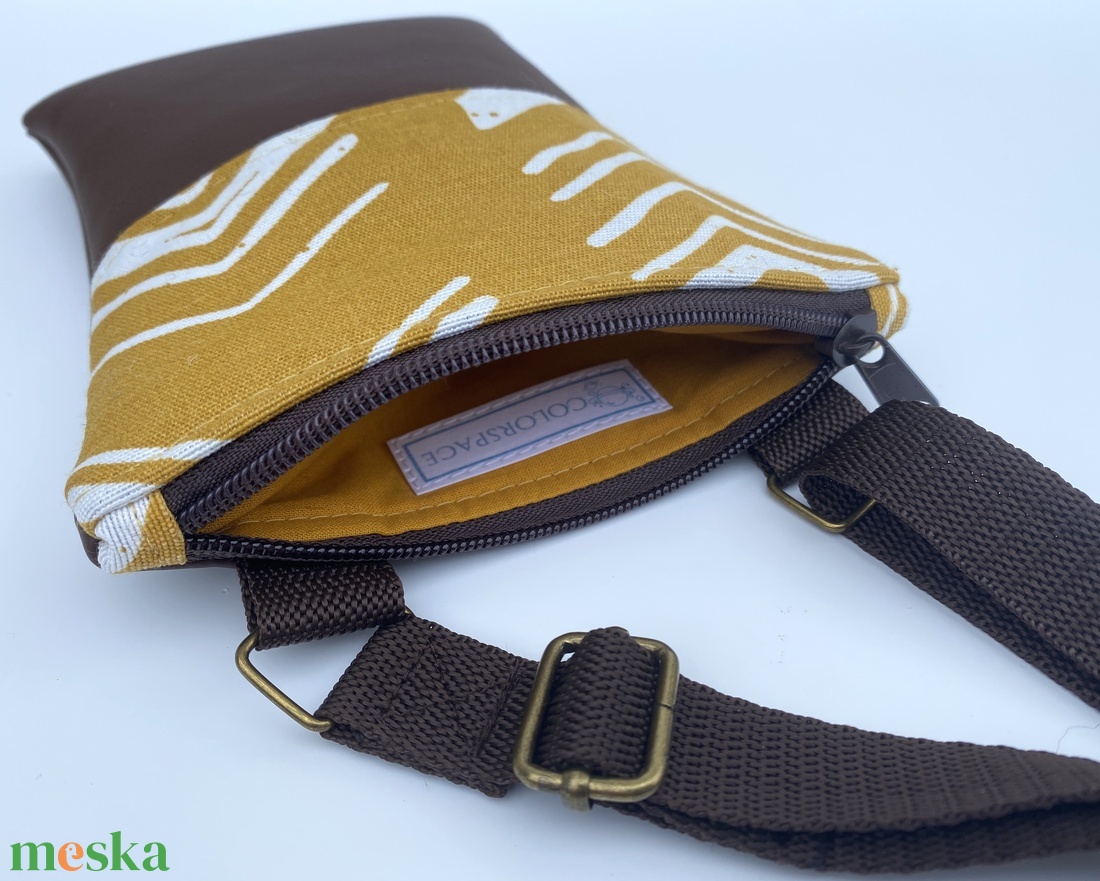 Telefon és igazolványtartó kistáska- Mustársárga etno mintás - táska & tok - kézitáska & válltáska - vállon átvethető táska - Meska.hu Telefon és igazolványtartó kistáska- Mustársárga etno mintás - táska & tok - kézitáska & válltáska - vállon átvethető táska - Meska.hu
