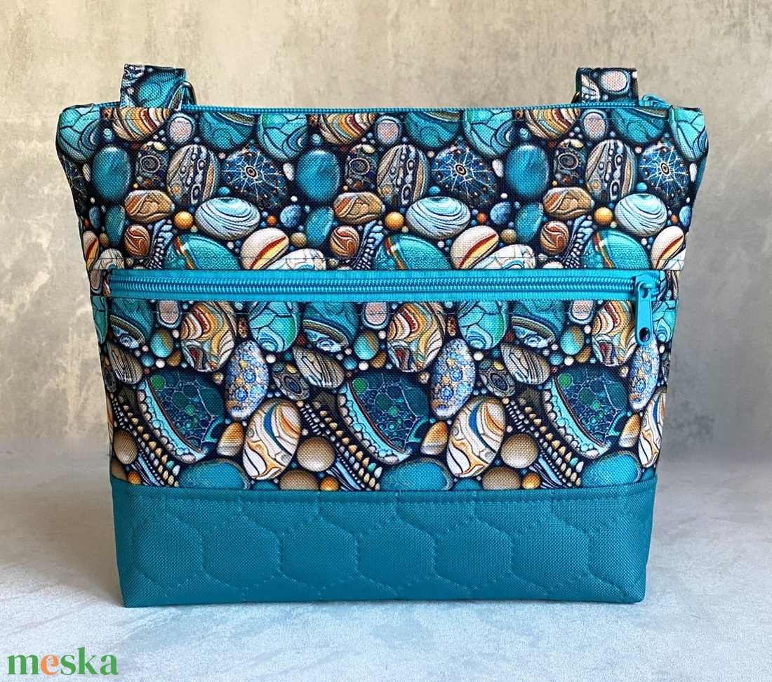 Crossbody  Türkiz, kavicsmintás - táska & tok - kézitáska & válltáska - vállon átvethető táska - Meska.hu