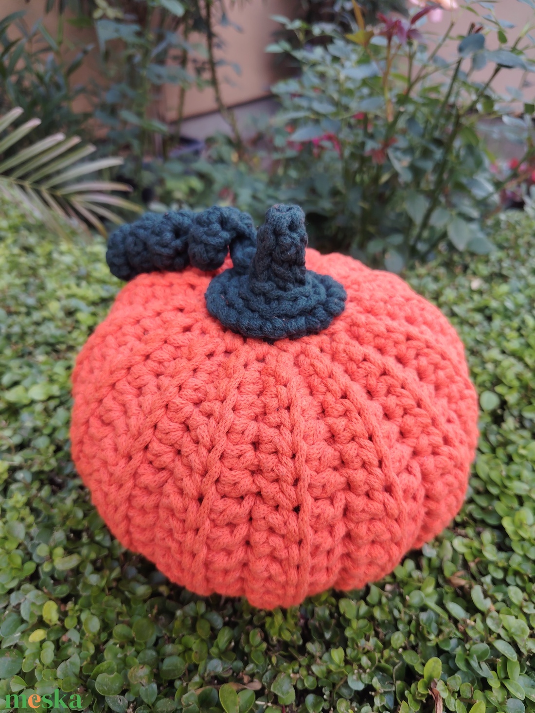 Horgolt nagyméretű tök (narancssárga) Halloweenre - kellékek & szerszámok - dekorációs kellékek - őszi dekor - őszi dekortök - Meska.hu Horgolt nagyméretű tök (narancssárga) Halloweenre - kellékek & szerszámok - dekorációs kellékek - őszi dekor - őszi dekortök - Meska.hu