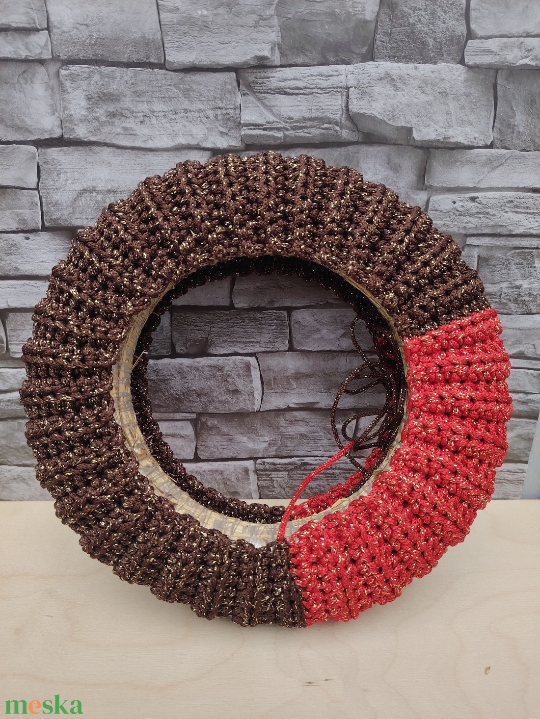 Horgolt karácsonyi / adventi koszorú, ajtódísz alap (30 cm) / Christmas crochet-covered wreath base - kellékek & szerszámok - dekorációs kellékek - koszorú, koszorúalap - Meska.hu