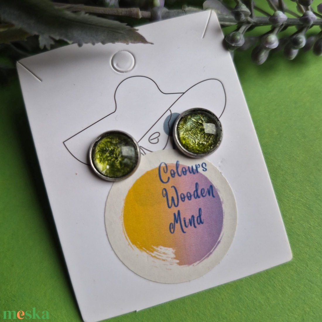 Bedugós nikkelmentes zöld papír-üveg fülbevaló  - ékszer - fülbevaló - pötty fülbevaló - Meska.hu