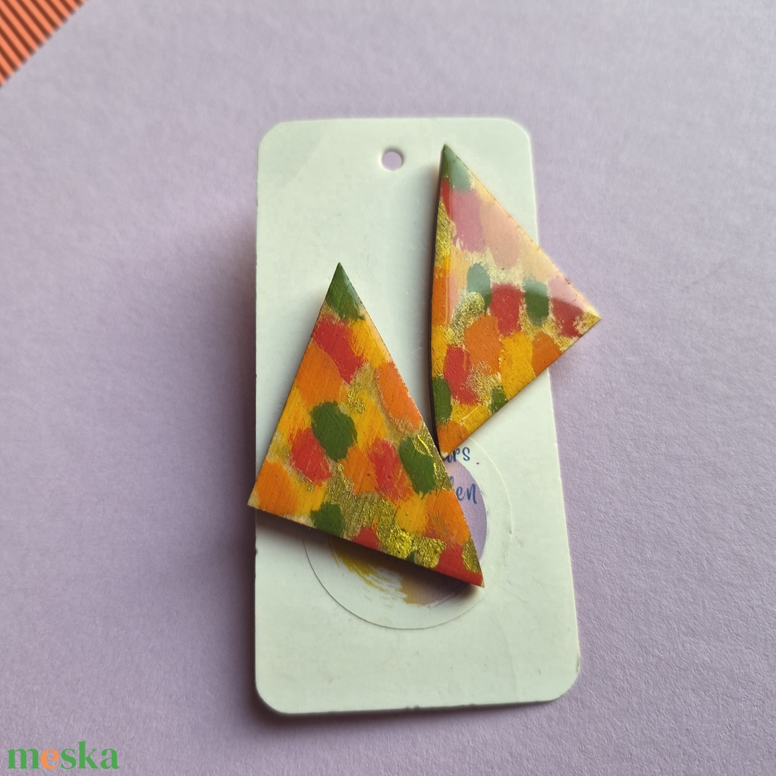 Őszi színű lógós háromszög fülbevaló - ékszer - fülbevaló - lógó fülbevaló - Meska.hu
