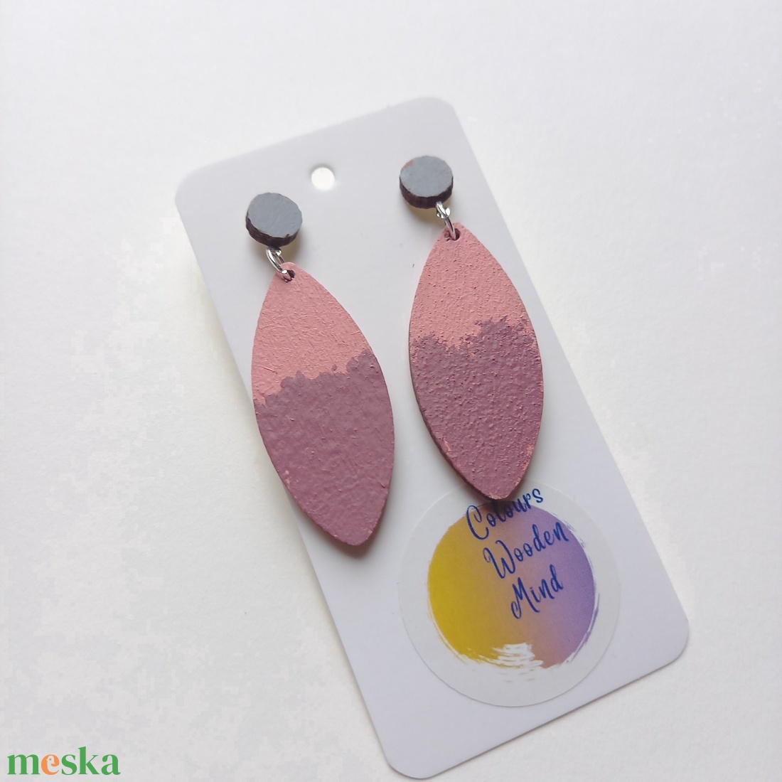 Mályva és rózsaszín hosszúkás fa fülbevaló-KIFUTÓ TERMÉK - ékszer - fülbevaló - lógó fülbevaló - Meska.hu