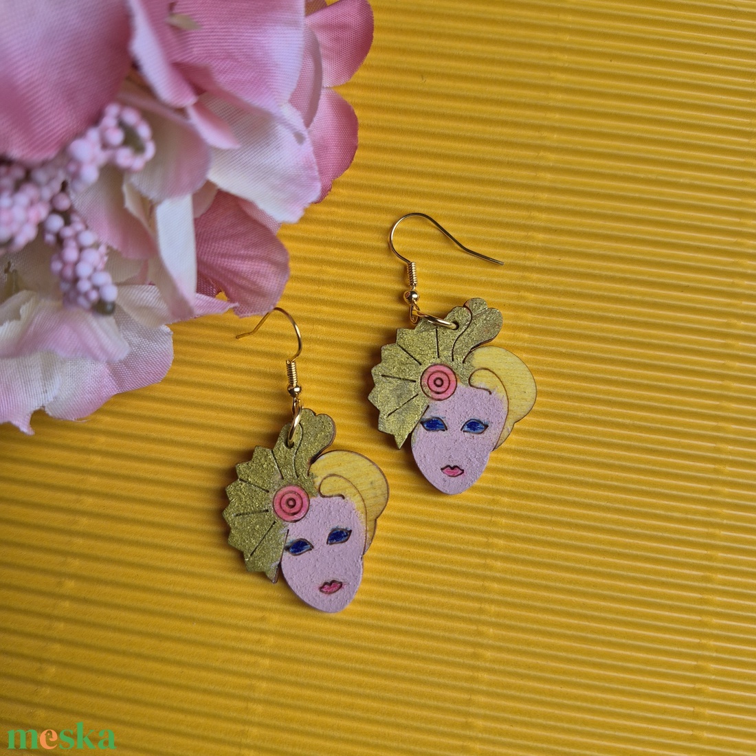 Sárga-arany fa női arc fülbevaló - ékszer - fülbevaló - lógó fülbevaló - Meska.hu