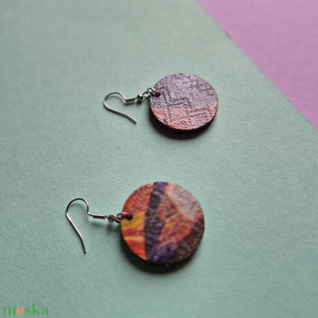 Barnás aszimmetrikus fa fülbevaló - ékszer - fülbevaló - lógó fülbevaló - Meska.hu