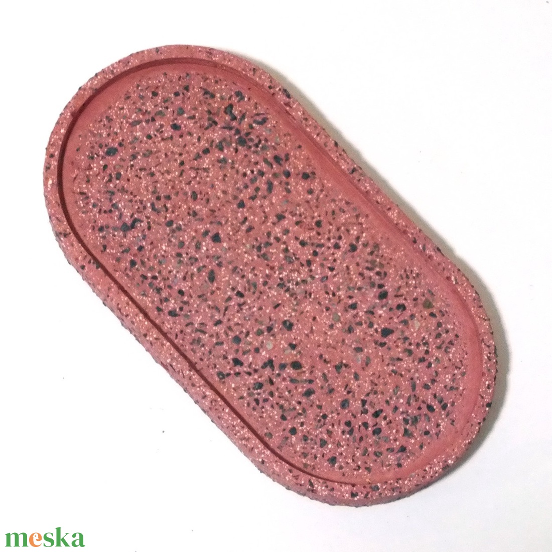 Terrazzo Oval Dekor Betontálca Korall   Modern dekor, indusztriál, Ékszer tálca,  fürdőszobai tálca, Gyertya tálca - otthon & életmód - konyhafelszerelés, tálalás - tálalás - tálca - Meska.hu Terrazzo Oval Dekor Betontálca Korall   Modern dekor, indusztriál, Ékszer tálca,  fürdőszobai tálca, Gyertya tálca - otthon & életmód - konyhafelszerelés, tálalás - tálalás - tálca - Meska.hu