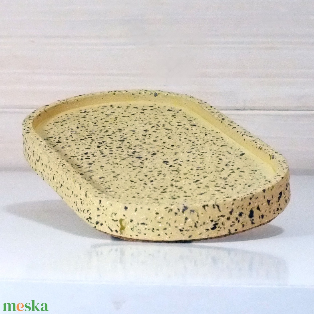 Terrazzo Oval Dekor Betontálca Sárga   Modern dekor, indusztriál, Ékszer tálca,  fürdőszobai tálca, Gyertya tálca - otthon & életmód - konyhafelszerelés, tálalás - tálalás - tálca - Meska.hu Terrazzo Oval Dekor Betontálca Sárga   Modern dekor, indusztriál, Ékszer tálca,  fürdőszobai tálca, Gyertya tálca - otthon & életmód - konyhafelszerelés, tálalás - tálalás - tálca - Meska.hu