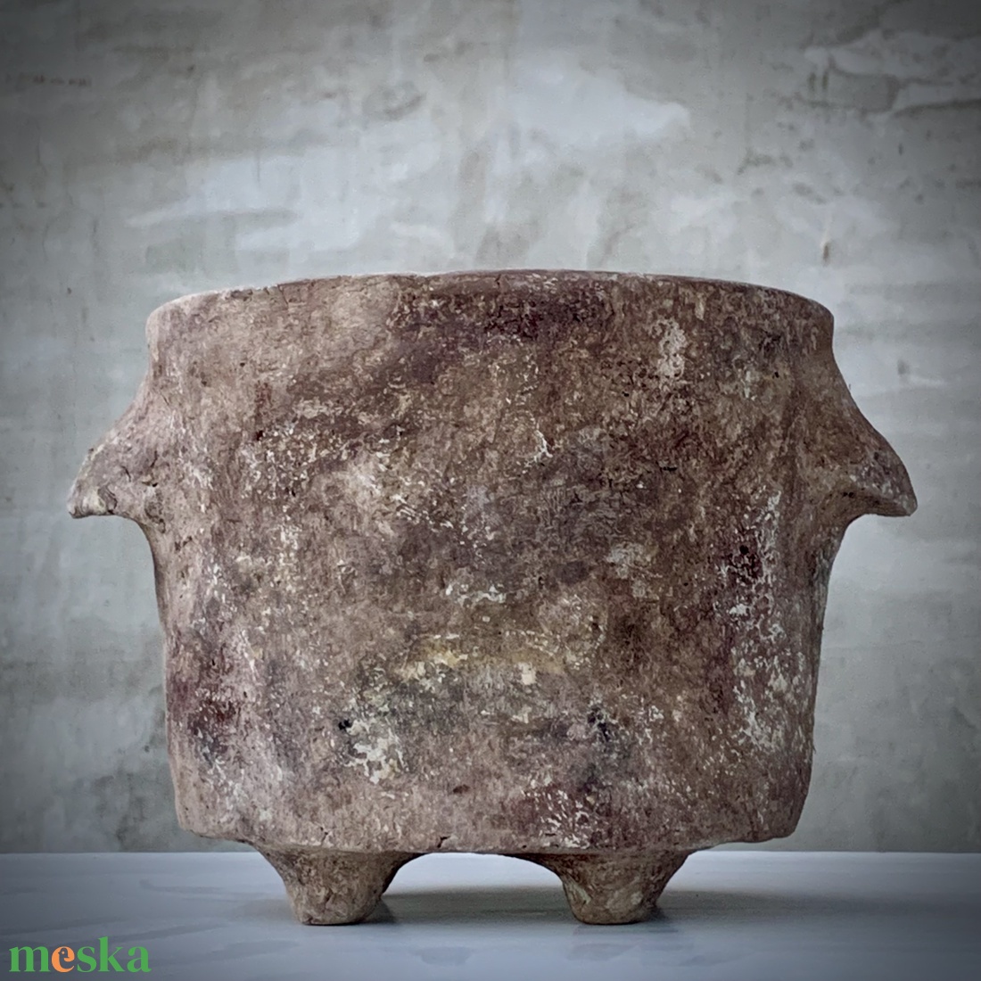 Nekoashi () Wabi-sabi kaspó - beton, papírbeton, minimal - otthon & életmód - dekoráció - virágdísz és tartó - cserép & kaspó - Meska.hu