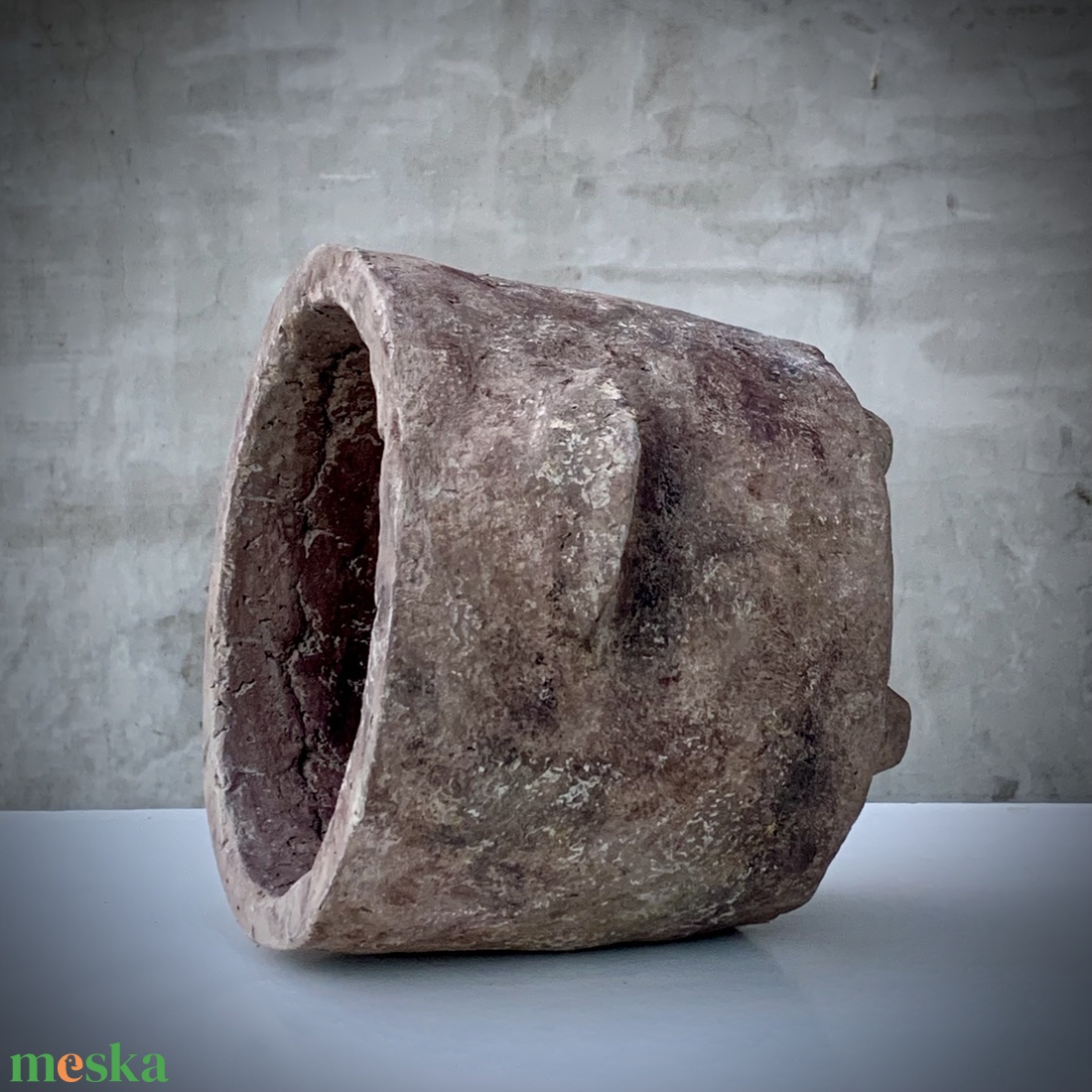 Nekoashi () Wabi-sabi kaspó - beton, papírbeton, minimal - otthon & életmód - dekoráció - virágdísz és tartó - cserép & kaspó - Meska.hu
