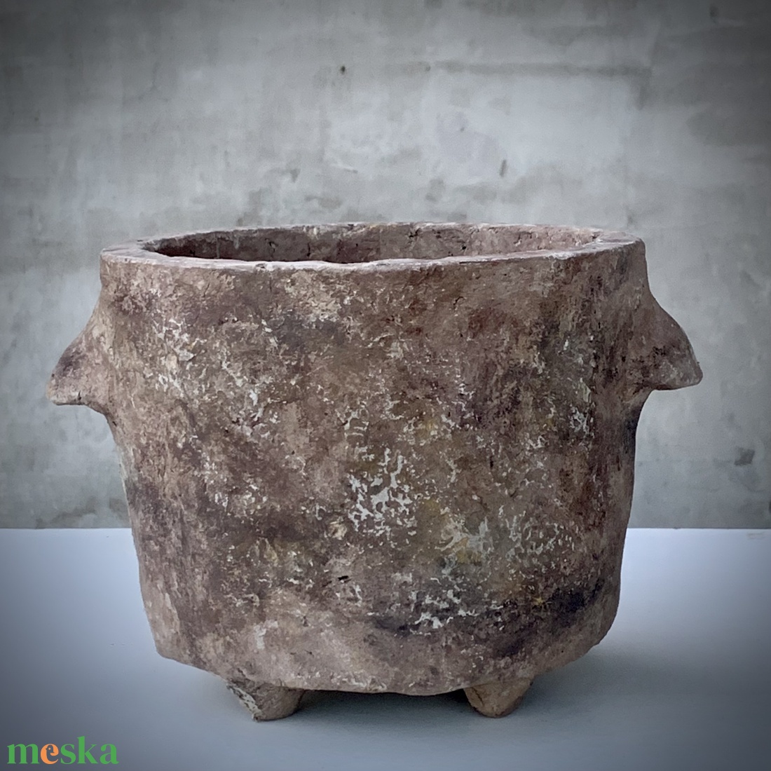 Nekoashi () Wabi-sabi kaspó - beton, papírbeton, minimal - otthon & életmód - dekoráció - virágdísz és tartó - cserép & kaspó - Meska.hu