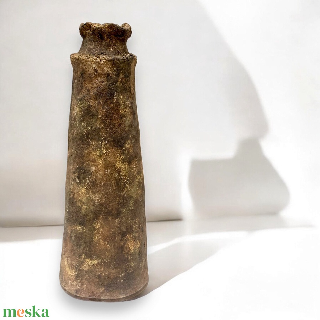 Saboku kézzel készült rusztikus wabi sabi papírrost-beton váza  Beton, japandi, texturált - otthon & életmód - dekoráció - virágdísz és tartó - váza - Meska.hu
