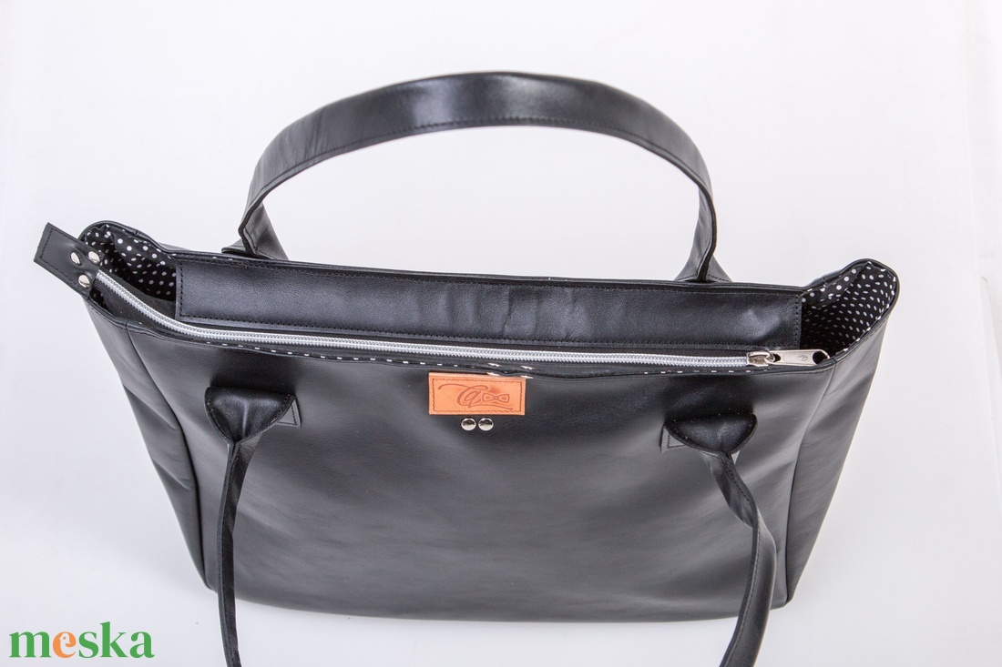 Black for work - marhabőr shopper - táska & tok - kézitáska & válltáska - nagy pakolós táska - Meska.hu Black for work - marhabőr shopper - táska & tok - kézitáska & válltáska - nagy pakolós táska - Meska.hu