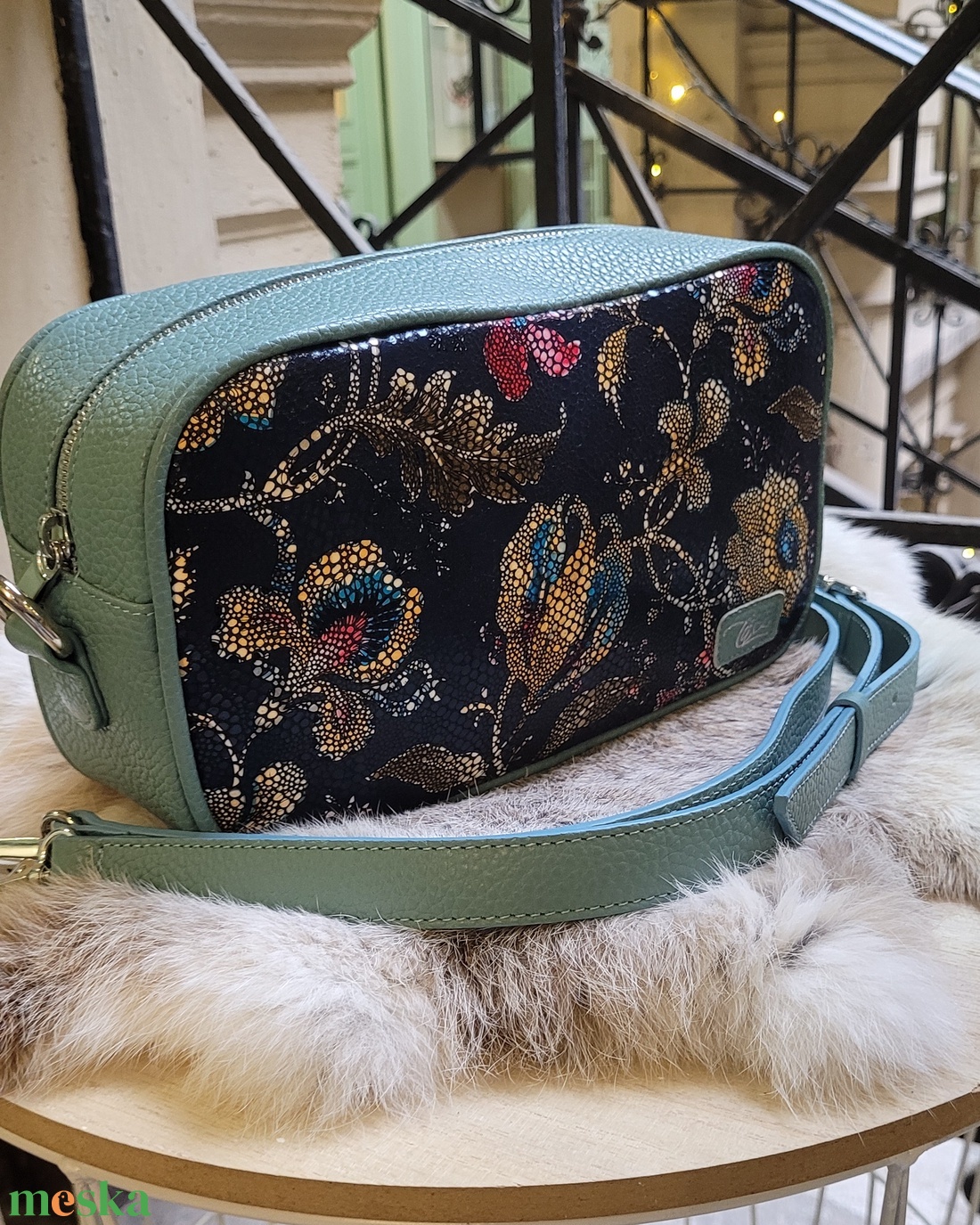 Vintage flowery - marhabőr oldaltáska - táska & tok - kézitáska & válltáska - alkalmi táska - Meska.hu Vintage flowery - marhabőr oldaltáska - táska & tok - kézitáska & válltáska - alkalmi táska - Meska.hu