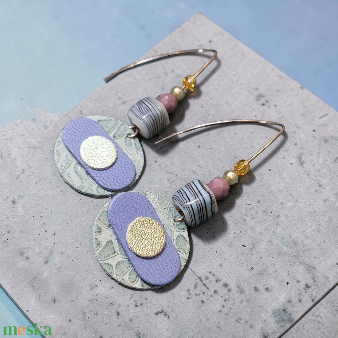 Paradisa collection 9 - bőr, gyöngy és nemesacél fülbevaló  - ékszer - fülbevaló - lógó fülbevaló - Meska.hu