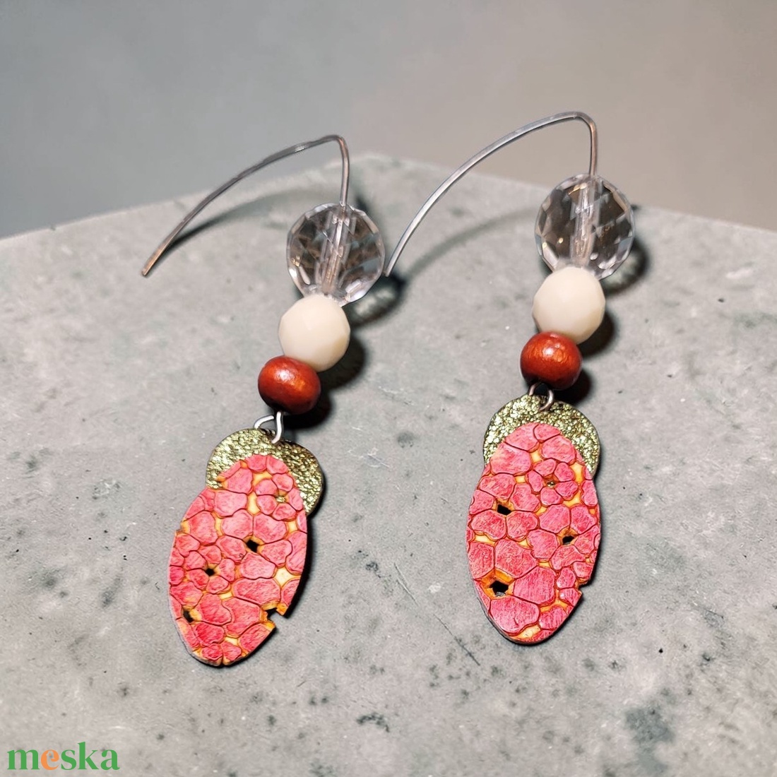 Paradisa collection 14 - bőr, gyöngy és nemesacél fülbevaló  - ékszer - fülbevaló - lógó fülbevaló - Meska.hu