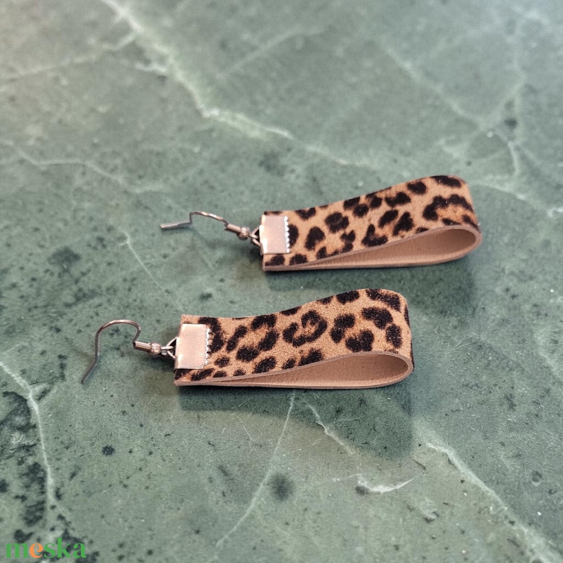 Drop theory - leopard - fülbevaló nemesacél szerelékkel - ékszer - fülbevaló - lógó fülbevaló - Meska.hu