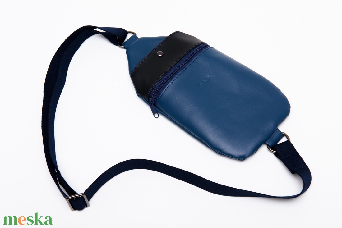 Férfi cross body bag, oldaltáska, válltáska, kék - táska & tok - kézitáska & válltáska - vállon átvethető táska - Meska.hu Férfi cross body bag, oldaltáska, válltáska, kék - táska & tok - kézitáska & válltáska - vállon átvethető táska - Meska.hu