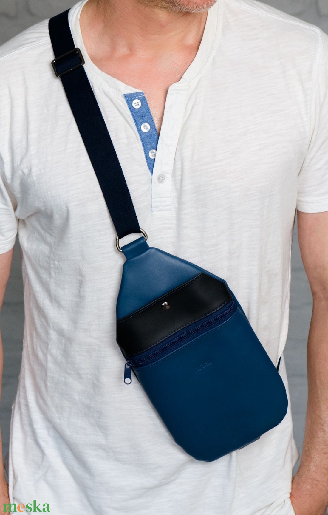 Férfi cross body bag, oldaltáska, válltáska, kék - táska & tok - kézitáska & válltáska - vállon átvethető táska - Meska.hu Férfi cross body bag, oldaltáska, válltáska, kék - táska & tok - kézitáska & válltáska - vállon átvethető táska - Meska.hu