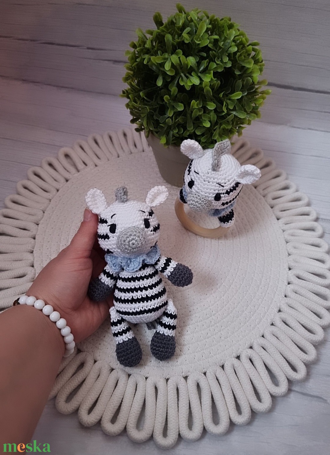 Zsombi zebra - Babaváró box - játék & sport - babalátogató ajándékcsomag - Meska.hu Zsombi zebra - Babaváró box - játék & sport - babalátogató ajándékcsomag - Meska.hu
