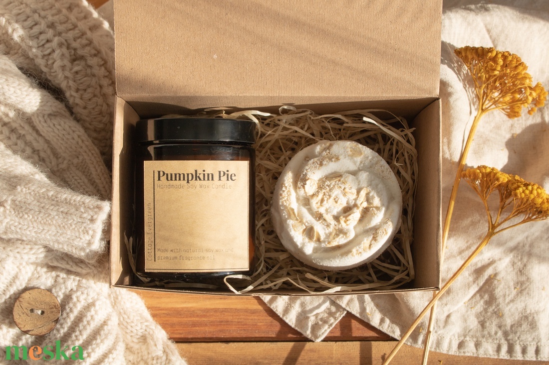 Őszi ajándékcsomag, Ajándék nőknek, Tökös pite Illatgyertya Csomag, Self Care Gift Box, Szójaviasz gyertya - szépségápolás - kozmetikai ajándékcsomag - Meska.hu Őszi ajándékcsomag, Ajándék nőknek, Tökös pite Illatgyertya Csomag, Self Care Gift Box, Szójaviasz gyertya - szépségápolás - kozmetikai ajándékcsomag - Meska.hu