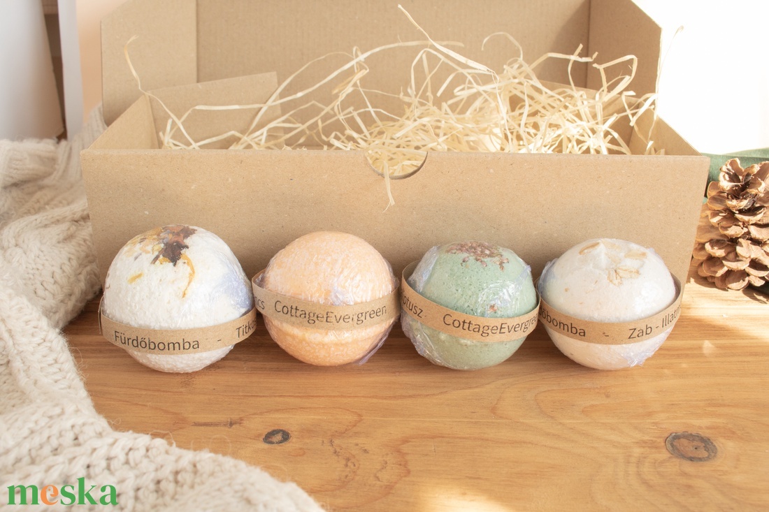 4-es Fürdőbomba Ajándékcsomag, Fürdőbomba Válogatás, Relax ajándékcsomag, Ajándék nőknek, Self Care Gift Box - szépségápolás - kozmetikai ajándékcsomag - Meska.hu