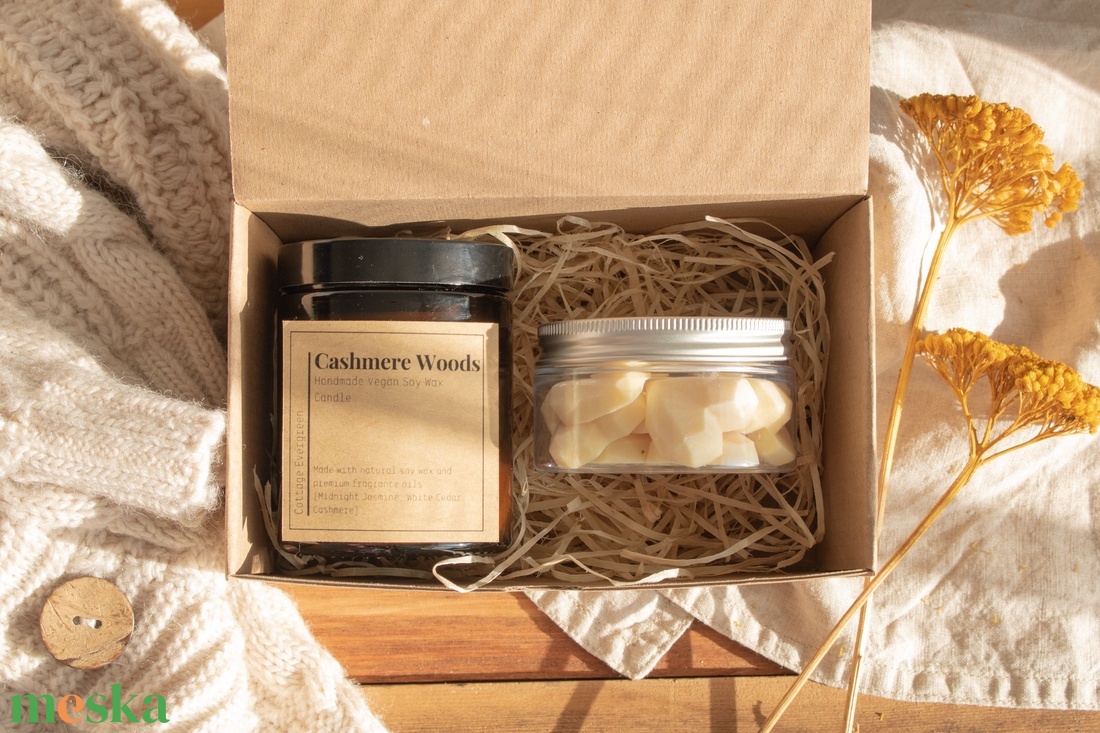Vegán ajándékcsomag, Ajándék nőknek, Cashmere Woods Illatgyertya Csomag, Self Care Gift Box, Szójaviasz gyertya - szépségápolás - kozmetikai ajándékcsomag - Meska.hu