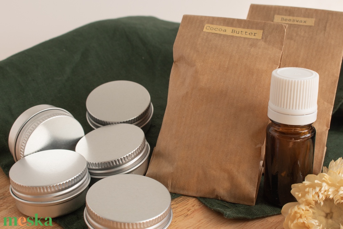 Csináld Magad DIY Kakaóvajas Ajakbalzsam készítő csomag, Ajándék nőknek gyerekeknek, Kreatív ajándék, Tégelyes Ajakápoló - diy (csináld magad) - egységcsomag - Meska.hu