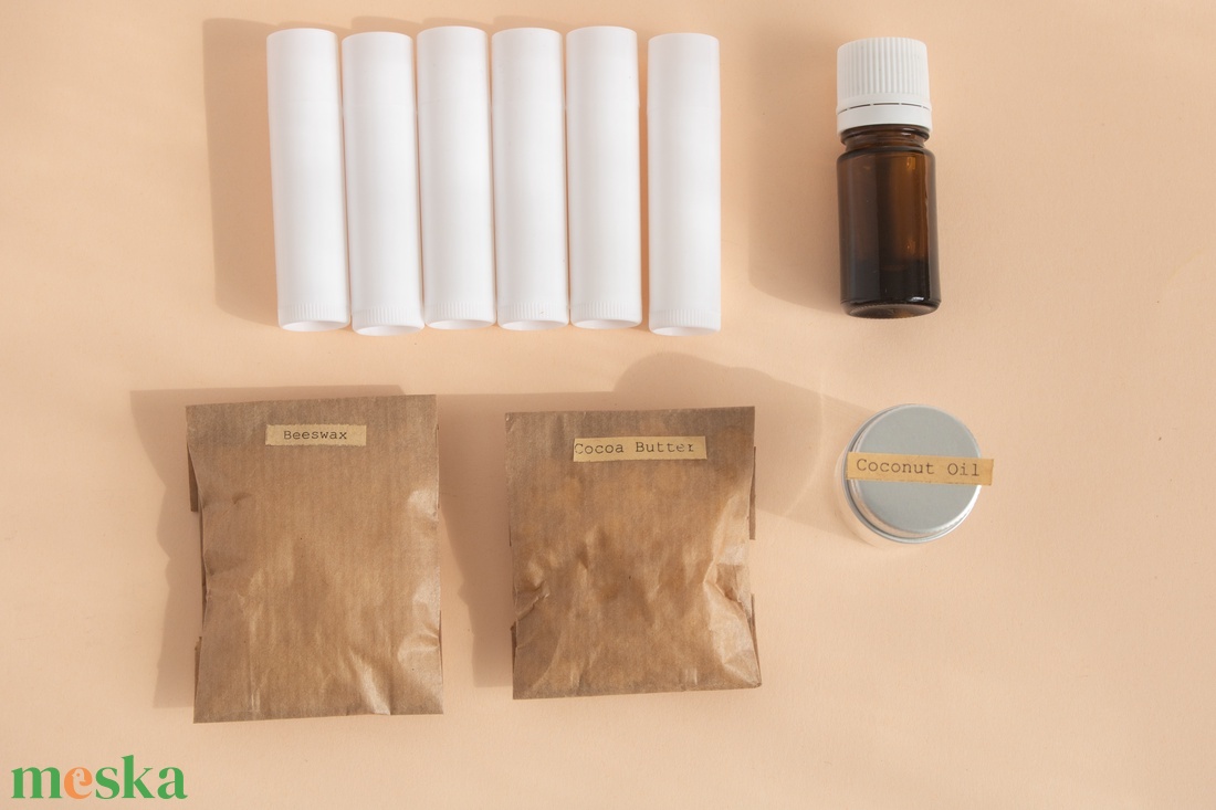 Csináld Magad DIY Kakaóvajas Ajakbalzsam készítő csomag, Ajándék nőknek gyerekeknek, Kreatív ajándék, Tégelyes Ajakápoló - diy (csináld magad) - egységcsomag - Meska.hu