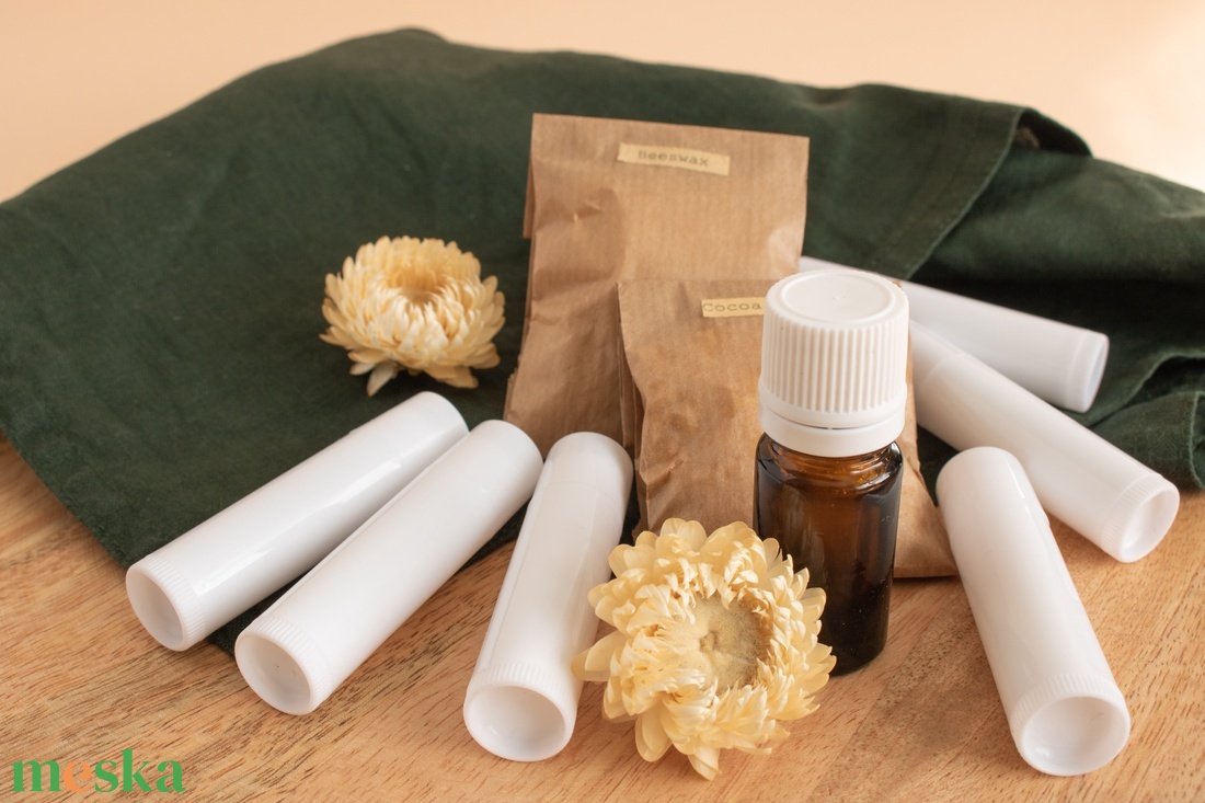 Csináld Magad DIY Kakaóvajas Ajakbalzsam készítő csomag, Ajándék nőknek gyerekeknek, Kreatív ajándék, Tégelyes Ajakápoló - diy (csináld magad) - egységcsomag - Meska.hu