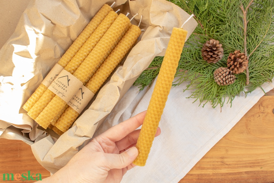 Méhviasz Gyertya, Karácsonyi Szálgyertya, Szülinapi Ajándék, Illatmentes Gyertya Méhviasz Lapokból, Beeswax Candle - otthon & életmód - gyertya, illat, aroma - gyertya - Meska.hu