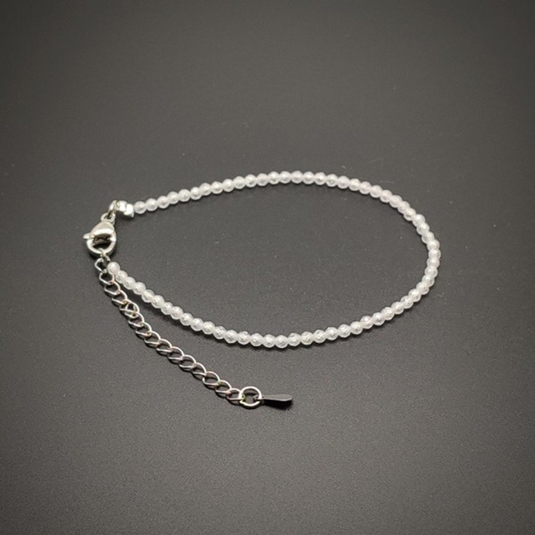 Fazettált fehér cirkon golyós ásvány karkötő állítható kapoccsal 2�2,5mm - ékszer - karkötő - ásványkarkötő - Meska.hu
