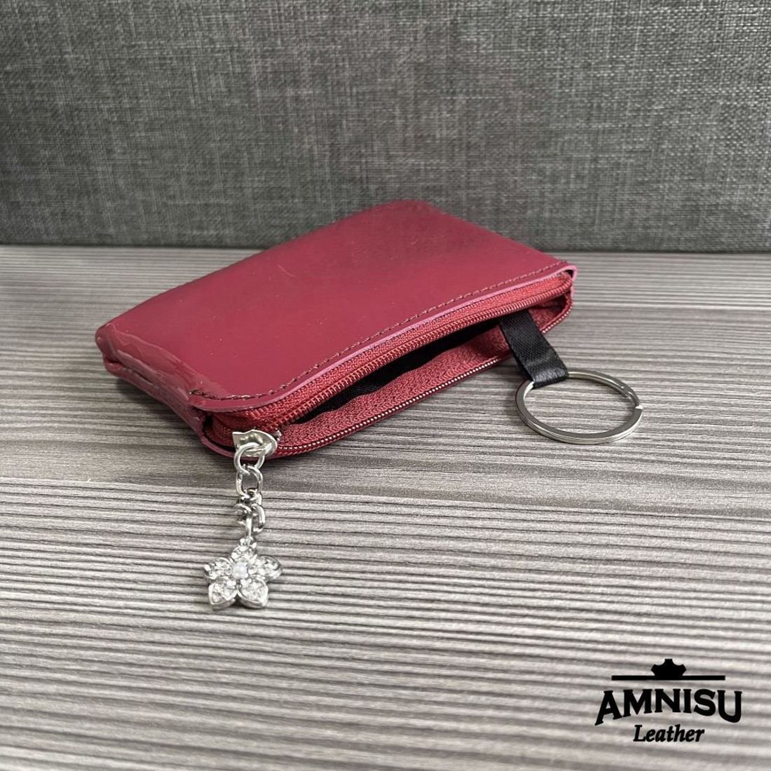 Sötét magenta lakk egy cipzáras kulcstartó A4003 - táska & tok - kulcstartó & táskadísz - kulcstartó - Meska.hu