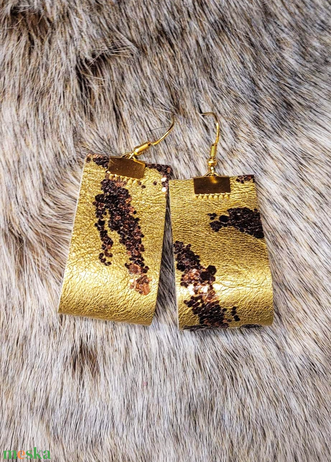 Being so gold - statement collection- bőr és nemesacél fülbevaló - ékszer - fülbevaló - lógó fülbevaló - Meska.hu Being so gold - statement collection- bőr és nemesacél fülbevaló - ékszer - fülbevaló - lógó fülbevaló - Meska.hu