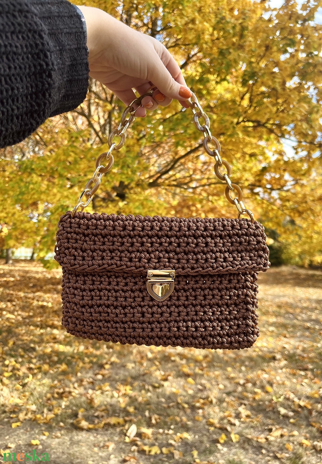 �Belle barna színben - táska & tok - kézitáska & válltáska - válltáska - Meska.hu