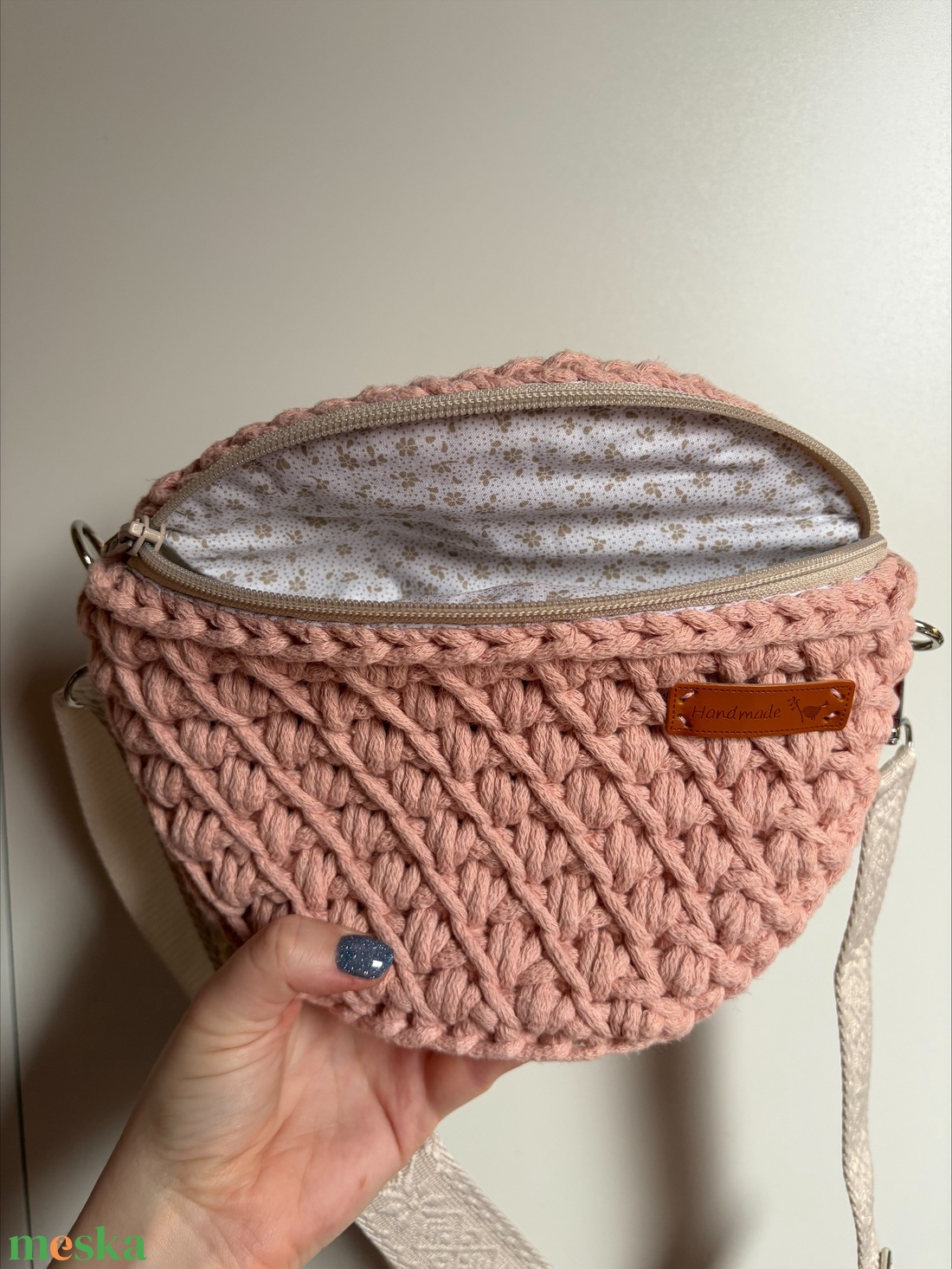 �Övtáska rózsaszín színben - táska & tok - övtáska - Meska.hu