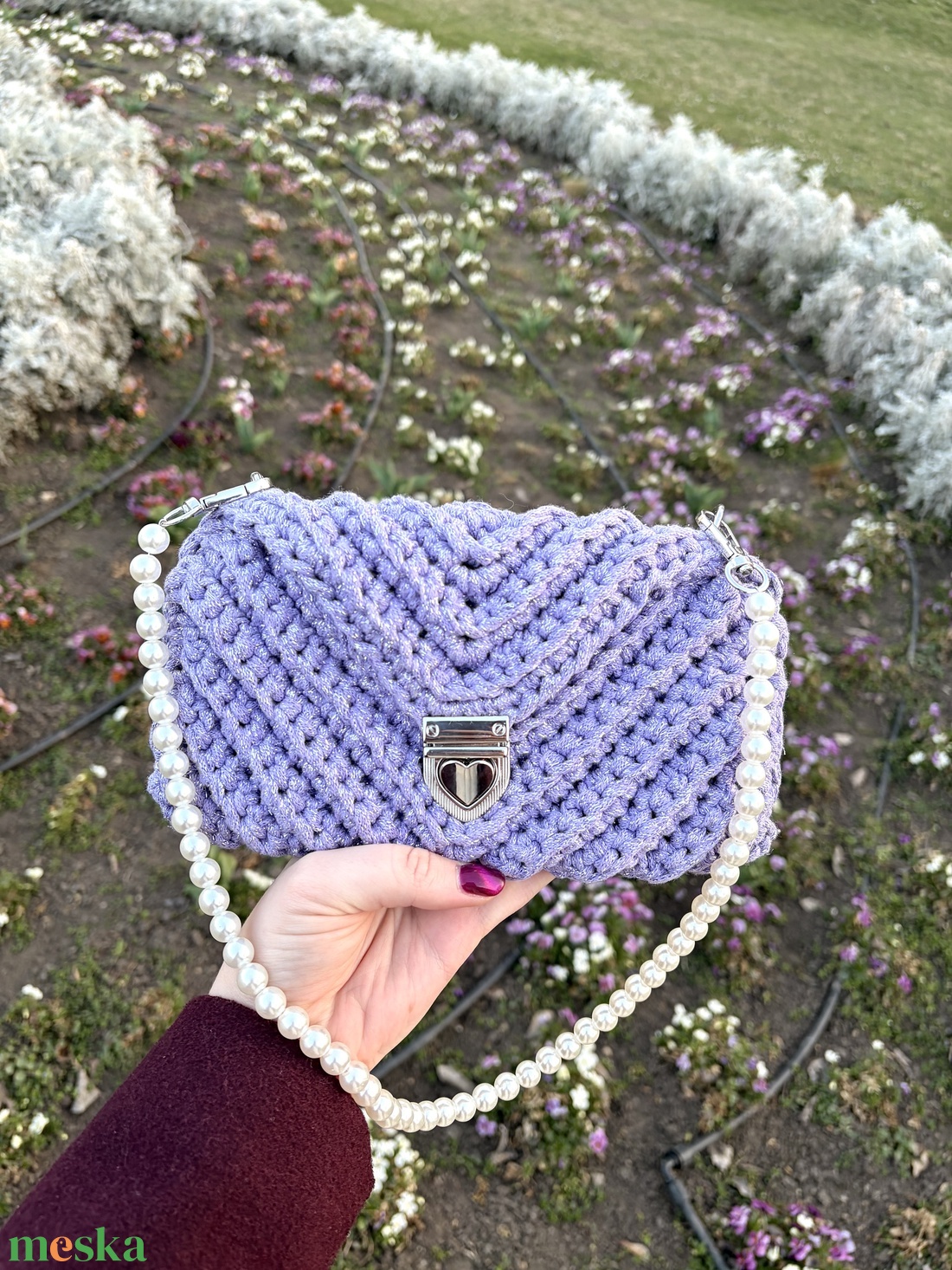 �Amour táska csillogós lila színben - táska & tok - kézitáska & válltáska - válltáska - Meska.hu