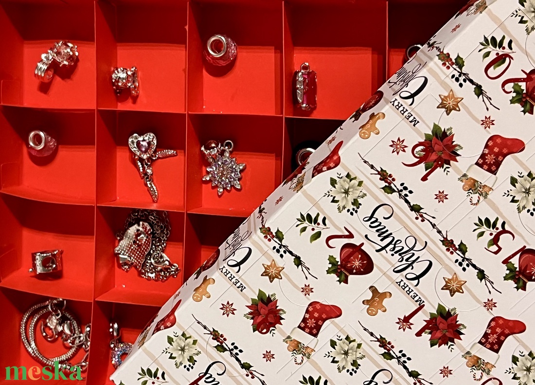 Adventi naptár kislányoknak charm karkötőkkel - karácsony - adventi díszek - adventi naptár - Meska.hu