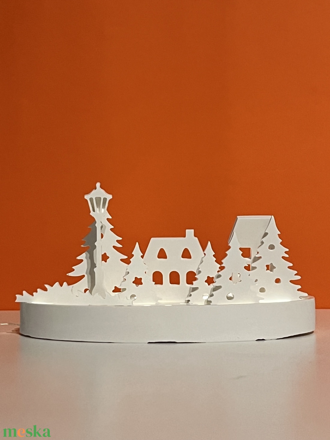 DIY Karácsonyi asztaldísz fényfüzérrel - színezhető - karácsony - karácsonyi lakásdekoráció - karácsonyi falu, házikó - Meska.hu