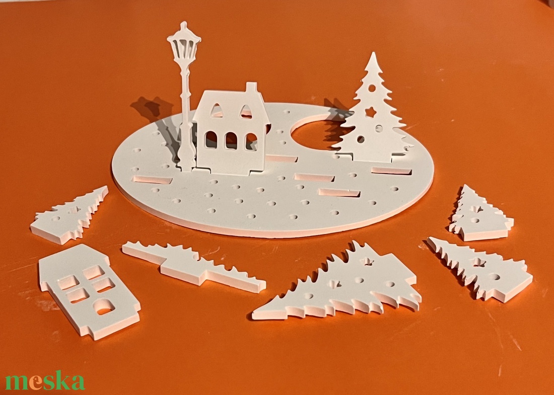 DIY Karácsonyi asztaldísz fényfüzérrel - színezhető - karácsony - karácsonyi lakásdekoráció - karácsonyi falu, házikó - Meska.hu