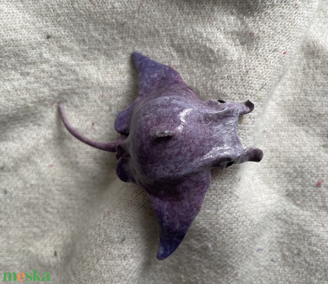 Kézzel készített rája akasztós dísz - kellékek & szerszámok - dekorációs kellékek - figurák - Meska.hu