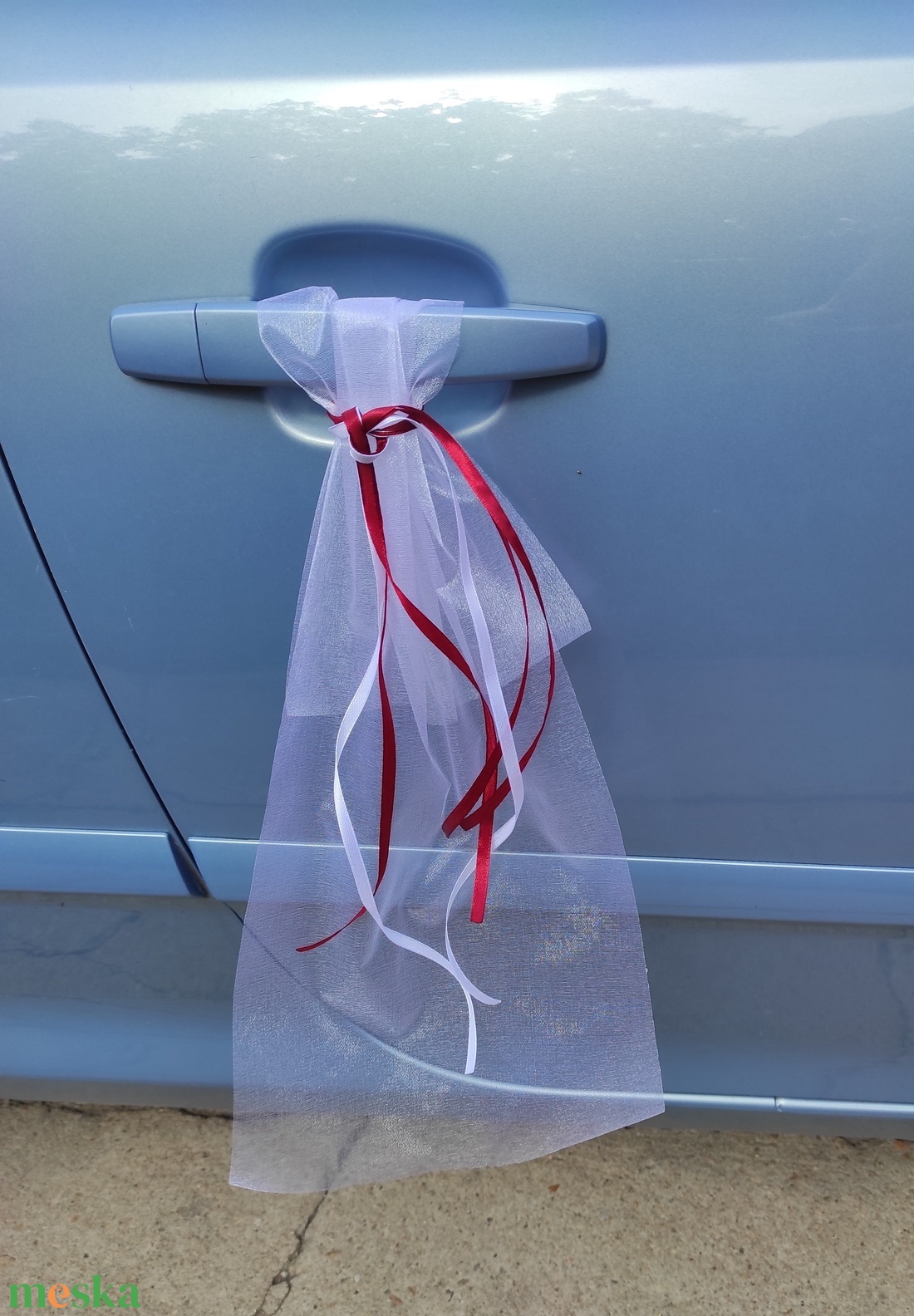 Bordó - fehér esküvői autódísz - esküvő - dekoráció - helyszíni dekor - Meska.hu