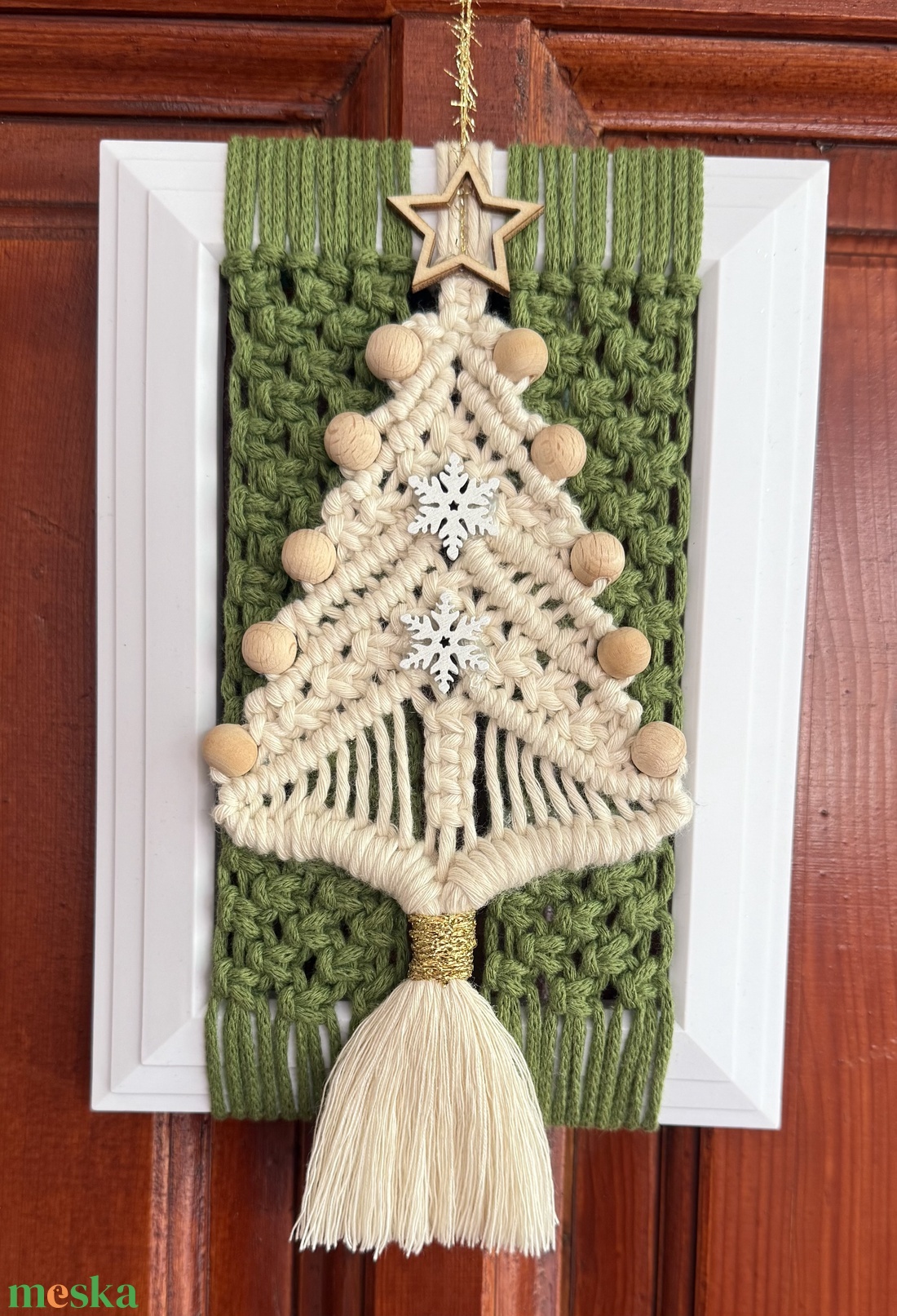 Zöld - fehér makramé kopogtató - karácsony - adventi díszek - adventi ajtódísz - Meska.hu