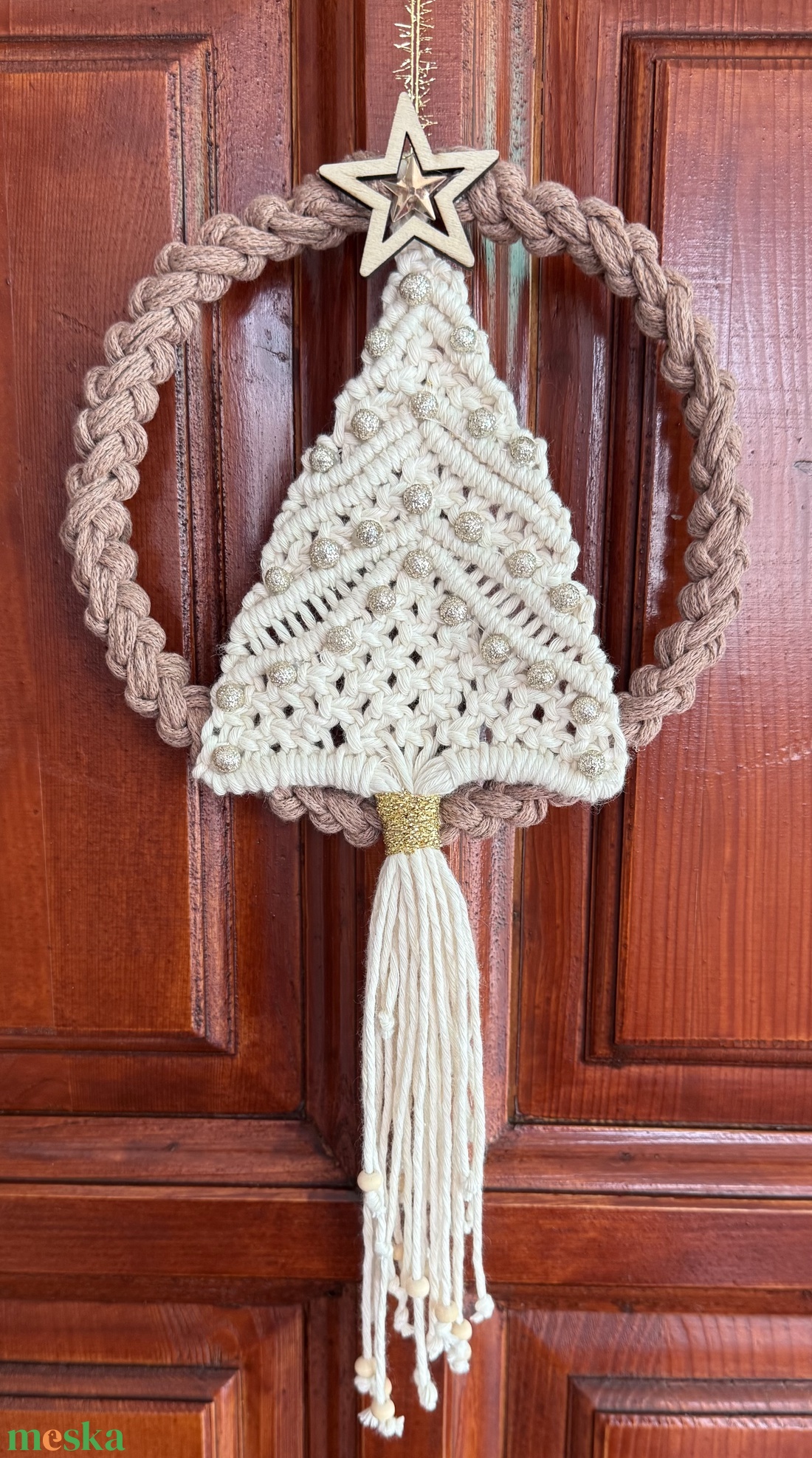 Barna - törtfehér makramé kopogtató - karácsony - adventi díszek - adventi ajtódísz - Meska.hu