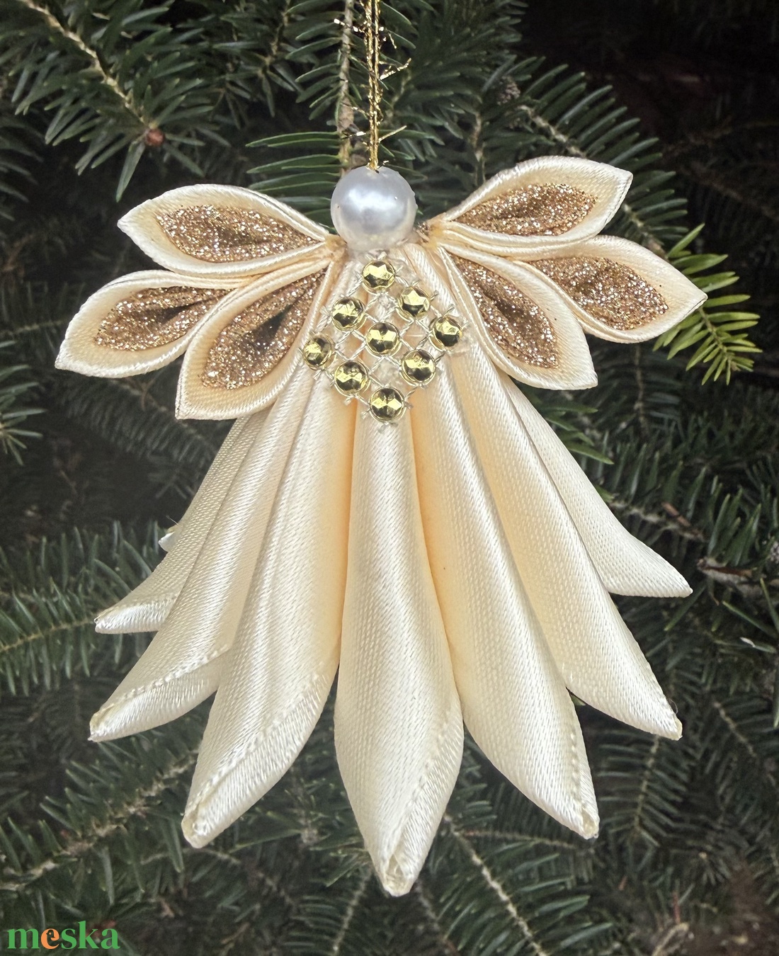 Krémszínű - arany angyal - karácsony - karácsonyi lakásdekoráció - karácsonyfadíszek - Meska.hu